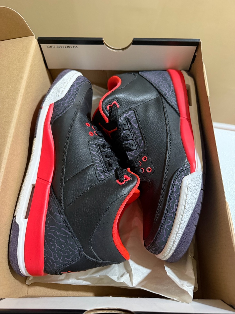 Air Jordan red elephant print Sneakers